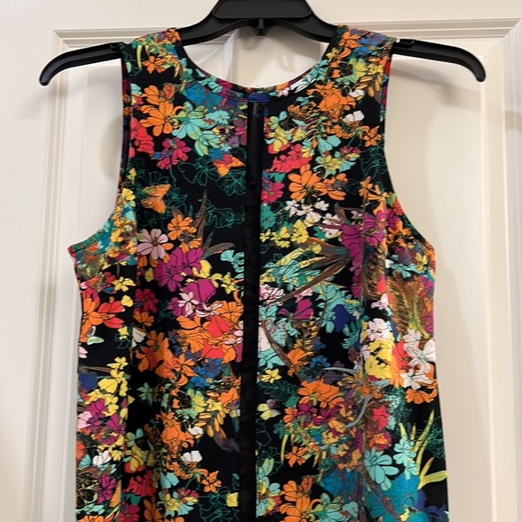 Nicole Miller ladies tank top - Picture 2 of 5